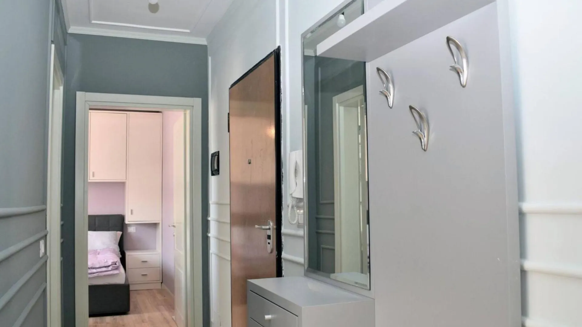 Tastefully Outfitted Apartment In Durrës Albania